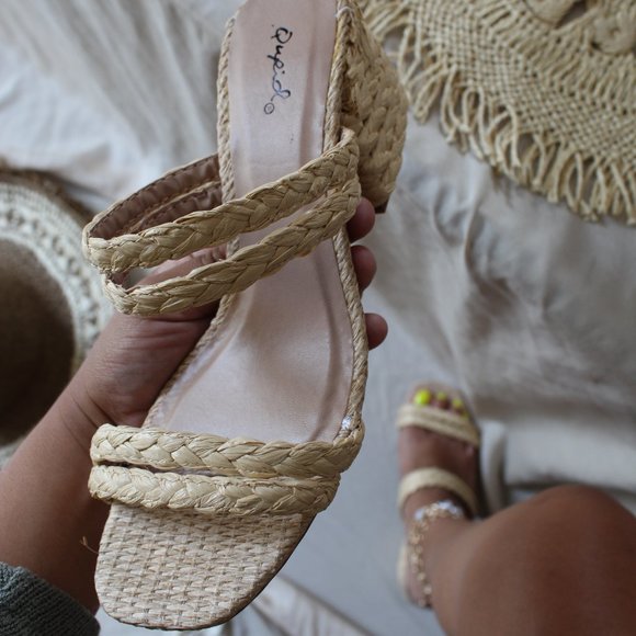 🆕️Summer Tings Collection// Natural jute Strappy Mule Sandal - Picture 6 of 9